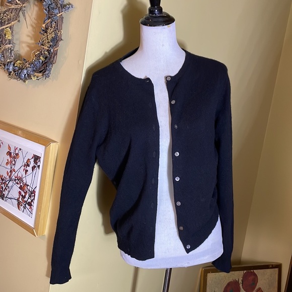 Vintage 90s LORD & TAYLOR 2-Ply Cardigan Cashmere Ink Black ButtonFront Timeless - Picture 5 of 16